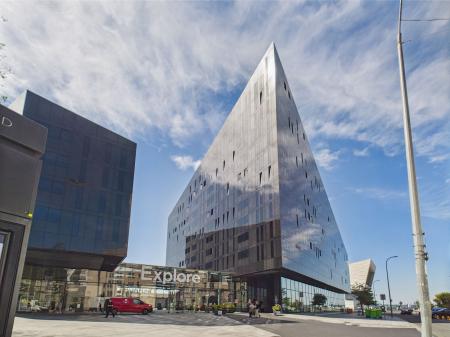 2 bedroom Flat to let in Mann Island, 15, Liverpool, L3