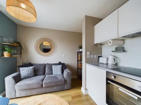 0 bedroom Studio flat to let in Wolstenholme Square, 3 Parr Street, L1