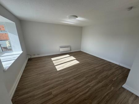 2 bedroom Flat to let in Minster Court, Liverpool, L7