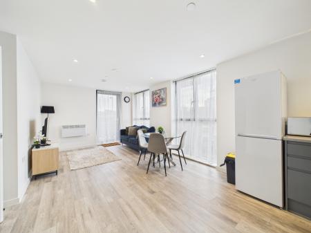 2 bedroom Flat to let in Bevington Bush, Liverpool, L3