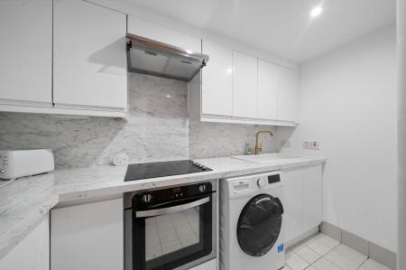 3 bedroom Flat to let in Block 2, Royal Quay, Liverpool, L3 4ET