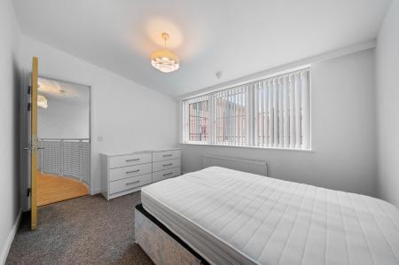 3 bedroom Flat to let in Block 2, Royal Quay, Liverpool, L3 4ET