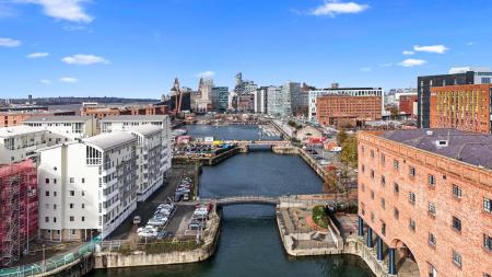 3 bedroom Flat to let in Block 2, Royal Quay, Liverpool, L3 4ET