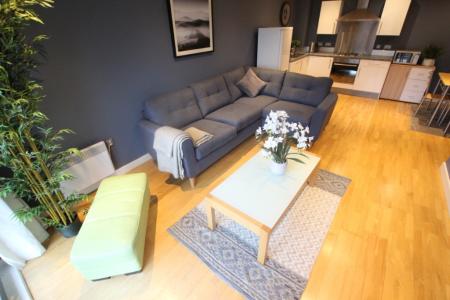 2 bedroom Flat to let in The Reach, 39 Leeds Street, Liverpool, L3 2DB