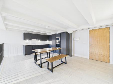 2 bedroom Flat to let in Tobacco Warehouse, Liverpool, L3