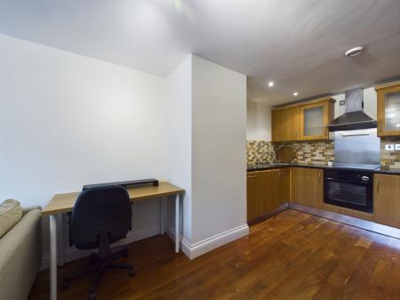 1 bedroom Flat to let in Victoria House, 25 Victoria Street, Liverpool L1
