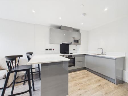 1 bedroom Flat to let in Central Park, Brassey Street, Liverpool L8