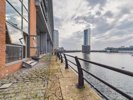 1 bedroom Flat to let in Waterside, William Jessop Way, Liverpool L3