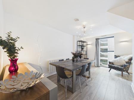 4 bedroom Flat to let in Hatton Garden, Liverpool, L3