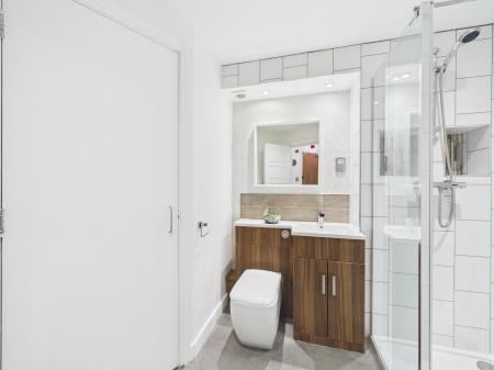 4 bedroom Flat to let in Hatton Garden, Liverpool, L3