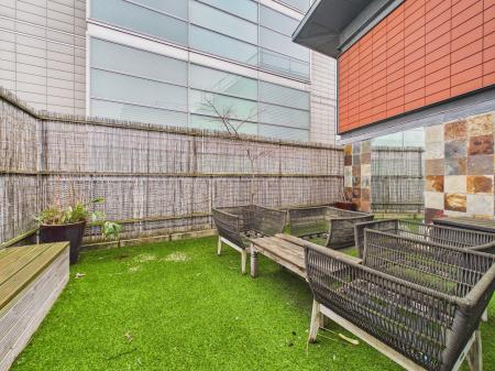 4 bedroom Flat to let in Hatton Garden, Liverpool, L3