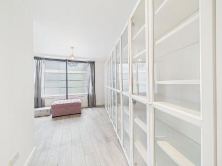 4 bedroom Flat to let in Hatton Garden, Liverpool, L3