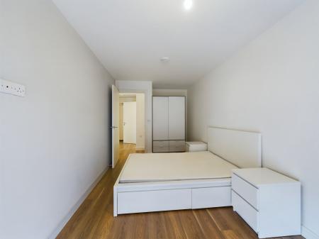 1 bedroom Flat to let in Wolstenholme Square, Liverpool L1