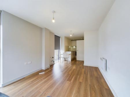 1 bedroom Flat to let in Wolstenholme Square, Liverpool L1