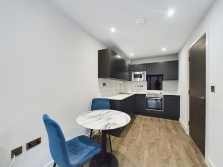 1 bedroom Flat to let in Parliament Square, Liverpool, L1