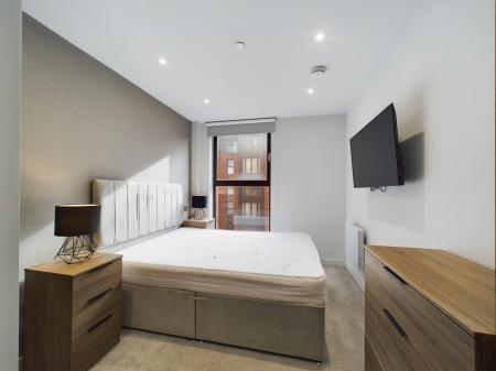 1 bedroom Flat to let in Parliament Square, Liverpool, L1