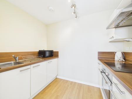 2 bedroom Flat to let in Mann Island, Liverpool, L3