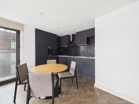2 bedroom Flat to let in The Prestige, David Lewis Street, L1