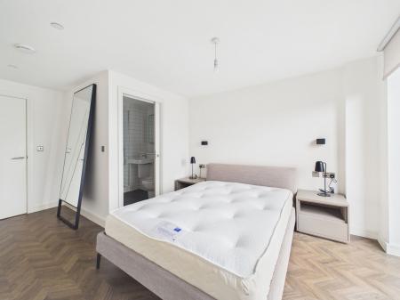 2 bedroom Flat to let in The Prestige, David Lewis Street, L1