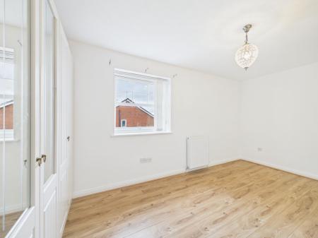 2 bedroom Town house to let in Gildart Gardens, Liverpool, L3