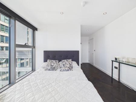 2 bedroom Flat to let in 1 William Jessop Way, Princes Dock, Liverpool, L3