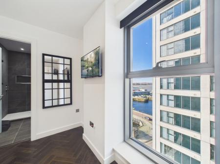 2 bedroom Flat to let in 1 William Jessop Way, Princes Dock, Liverpool, L3