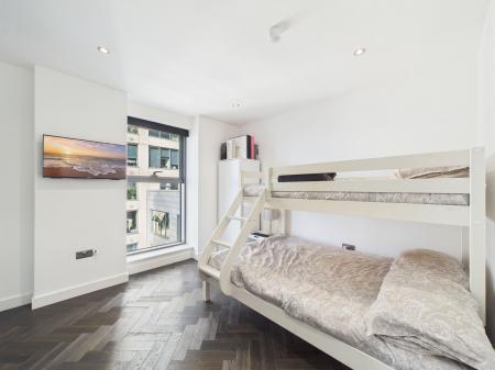 2 bedroom Flat to let in 1 William Jessop Way, Princes Dock, Liverpool, L3