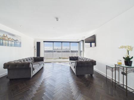 2 bedroom Flat to let in 1 William Jessop Way, Princes Dock, Liverpool, L3