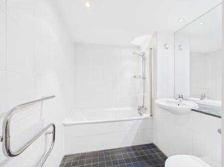 1 bedroom Apartment to let in Kings Dock Mill, Tabley Street, L1