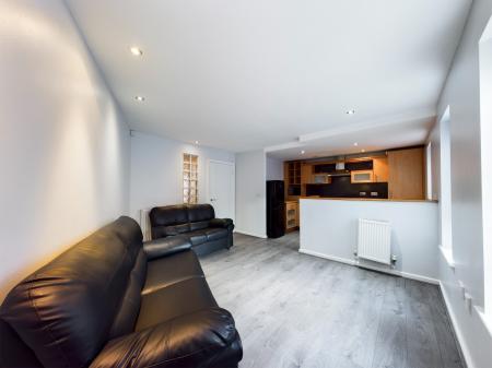 2 bedroom Flat to let in City Quay, Ellerman Road, Liverpool, L8