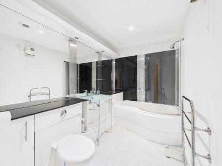 2 bedroom Flat to let in 44 Pall Mall, Liverpool, L3