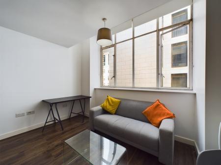 1 bedroom Flat to let in 7 The Strand, Liverpool City centre, L2 0PP