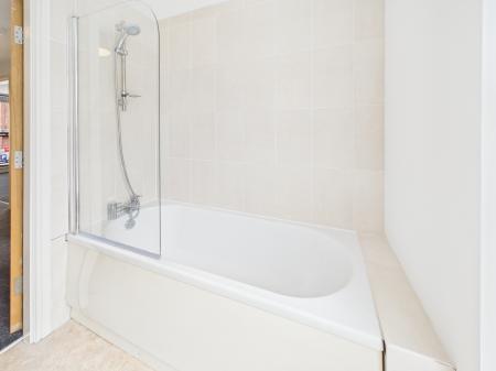 2 bedroom Flat to let in Block 9, Epworth Street, Liverpool, L6 1LS