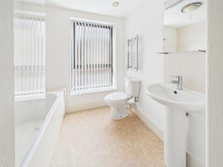 2 bedroom Flat to let in Block 9, Epworth Street, Liverpool, L6 1LS