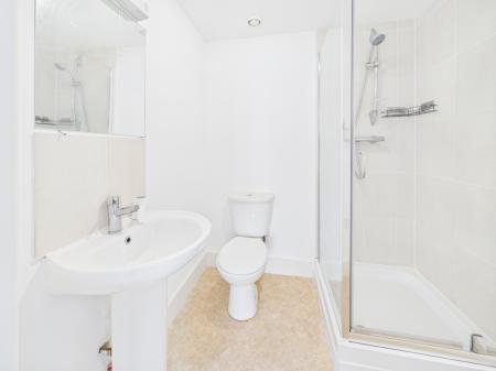 2 bedroom Flat to let in Block 9, Epworth Street, Liverpool, L6 1LS