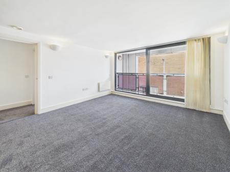 2 bedroom Flat to let in Block 9, Epworth Street, Liverpool, L6 1LS
