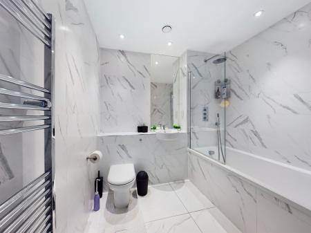 1 bedroom Flat to let in 6 Drury Lane, Strand Plaza, Apartment 10, L2 0PH