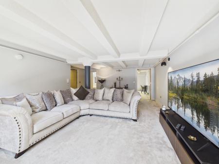 2 bedroom Flat to let in 21A Regent Road, Tobacco Warehouse , Apartment 209, L3 0BB