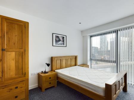 2 bedroom Flat to let in Alexandra Tower, 19 Princes Parade, Liverpool, L3 1BJ