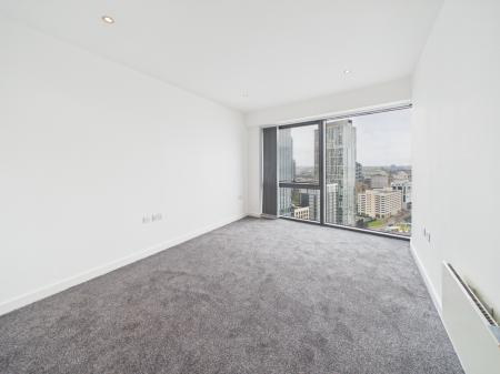 2 bedroom Flat to let in Alexandra Tower, 19 Princes Parade, Liverpool, L3 1BJ