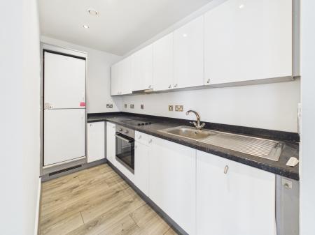 2 bedroom Flat to let in Alexandra Tower, 19 Princes Parade, Liverpool, L3 1BJ