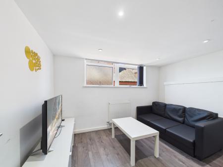 2 bedroom Flat to let in 29 Sylvester Street , Latimer House, Apartment 18, L5 8SE