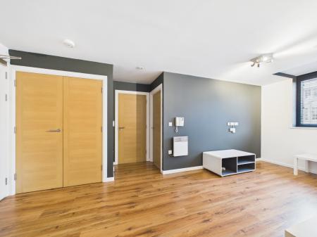 1 bedroom Apartment to let in 15 Mann Island, L3 1EN