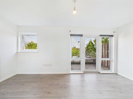 3 bedroom Town house to let in Northumberland Street, 94, L8 6TA