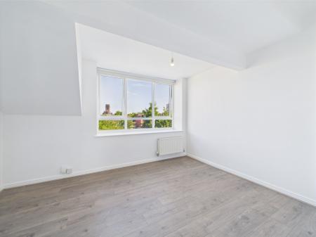 3 bedroom Town house to let in Northumberland Street, 94, L8 6TA