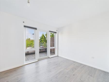3 bedroom Town house to let in Northumberland Street, 94, L8 6TA
