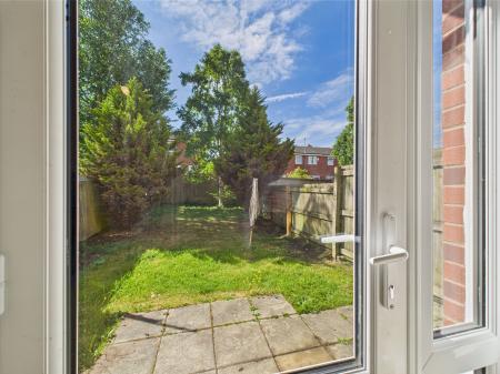 3 bedroom Town house to let in Northumberland Street, 94, L8 6TA