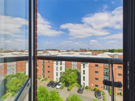 2 bedroom Flat to let in The Reach, 39 Leeds Street, L3 2DD
