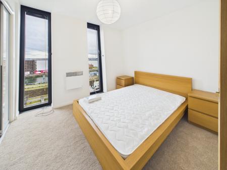 2 bedroom Apartment to let in Mann Island, 11, L3 1EE