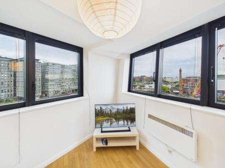 2 bedroom Apartment to let in Mann Island, 11, L3 1EE